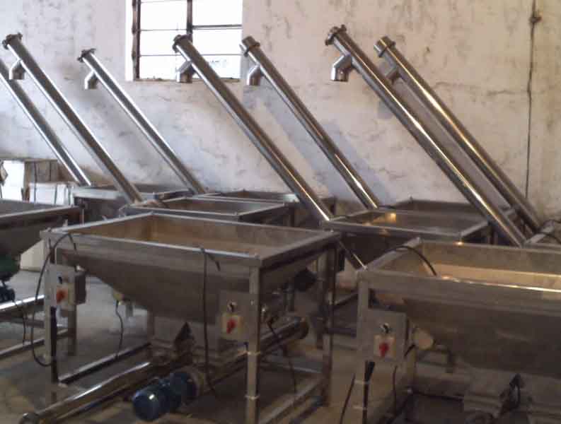 YX-T振動(dòng)式螺旋上料機(jī)(方斗)